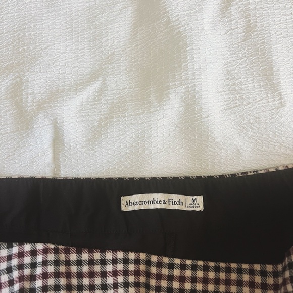 Abercrombie + Fitch Plaid Women's Skort - Picture 2 of 4